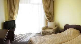 Гостиница Лайм Геленджик Двухместный номер с 1 кроватью или 2 отдельными кроватями-5