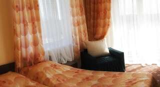 Гостиница Лайм Геленджик Двухместный номер с 1 кроватью или 2 отдельными кроватями-8